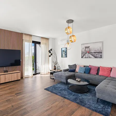 Ava Rossa Novigrad (Istria)