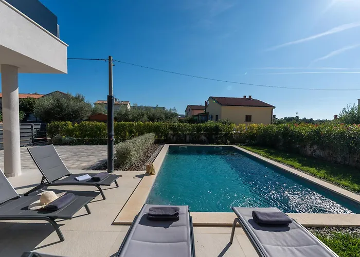 Ava Rossa Novigrad Istria