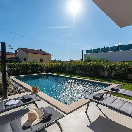 Ava Rossa * Novigrad Istria